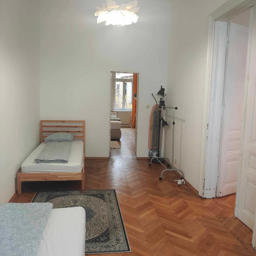Large 4 Room Apartment In The Center Of فيينا المظهر الخارجي الصورة