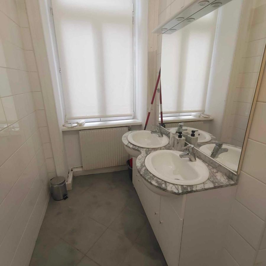 Large 4 Room Apartment In The Center Of فيينا المظهر الخارجي الصورة