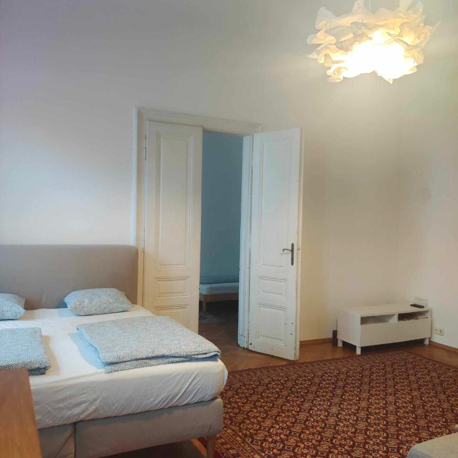 Large 4 Room Apartment In The Center Of فيينا المظهر الخارجي الصورة