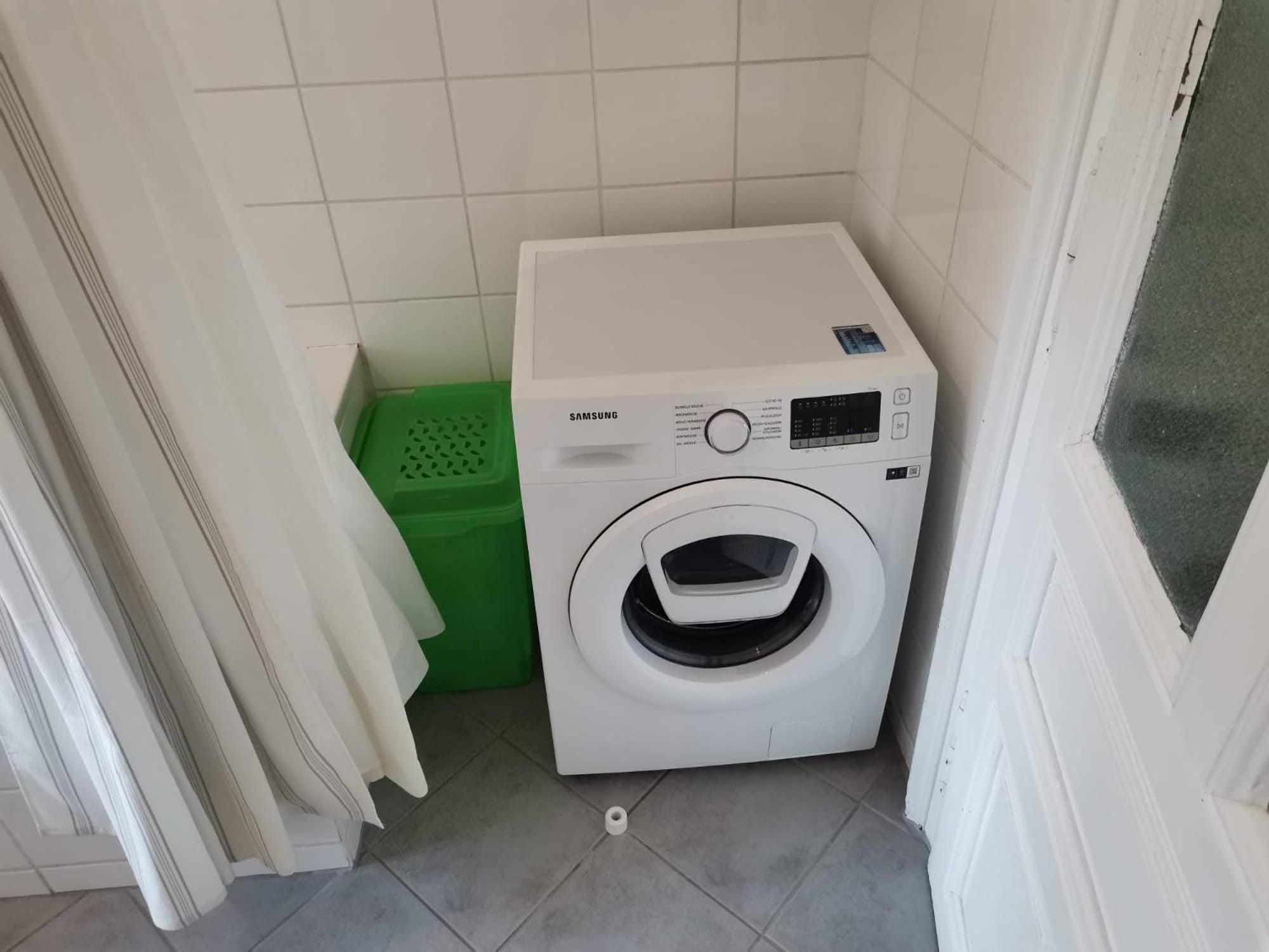 Large 4 Room Apartment In The Center Of فيينا المظهر الخارجي الصورة
